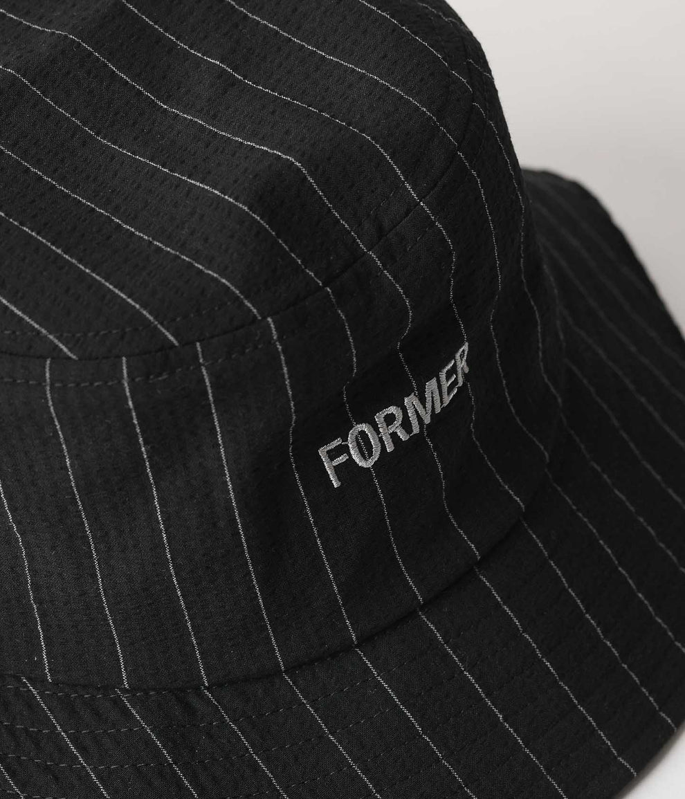 PIN BUCKET HAT