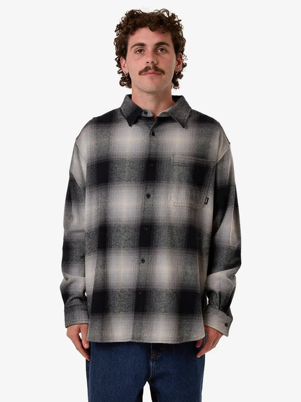 BARRIO LONG SLEEVE FLANNEL SHIRT