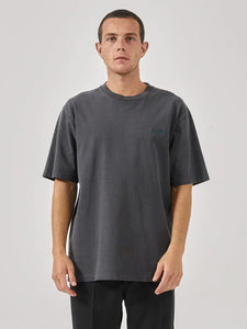 TWO MINDS OVERSIZE FIT TEE
