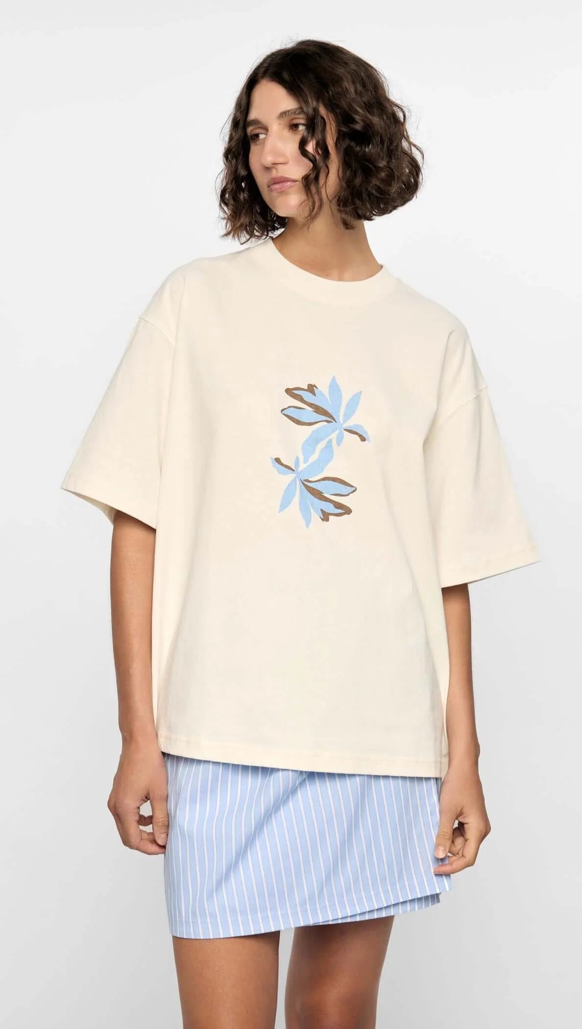 MAE GRAPHIC TEE