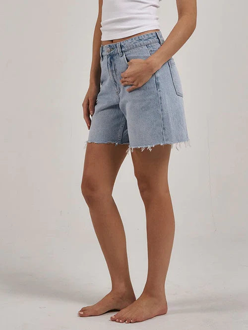 BILLIE LOW SHORT