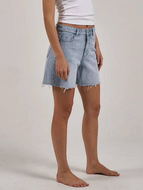 BILLIE LOW SHORT