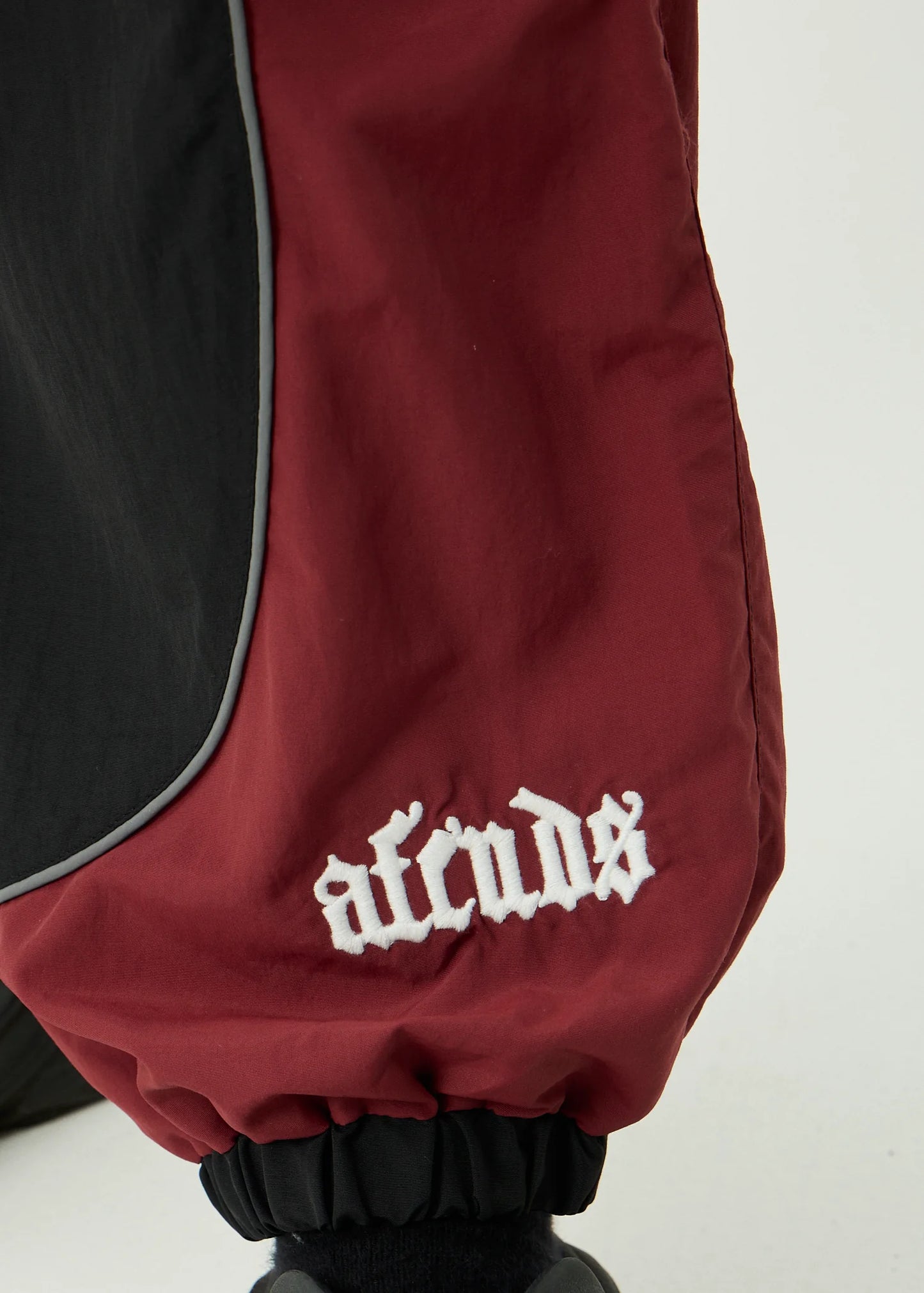 SPORTING - PANELLED TRACK PANT