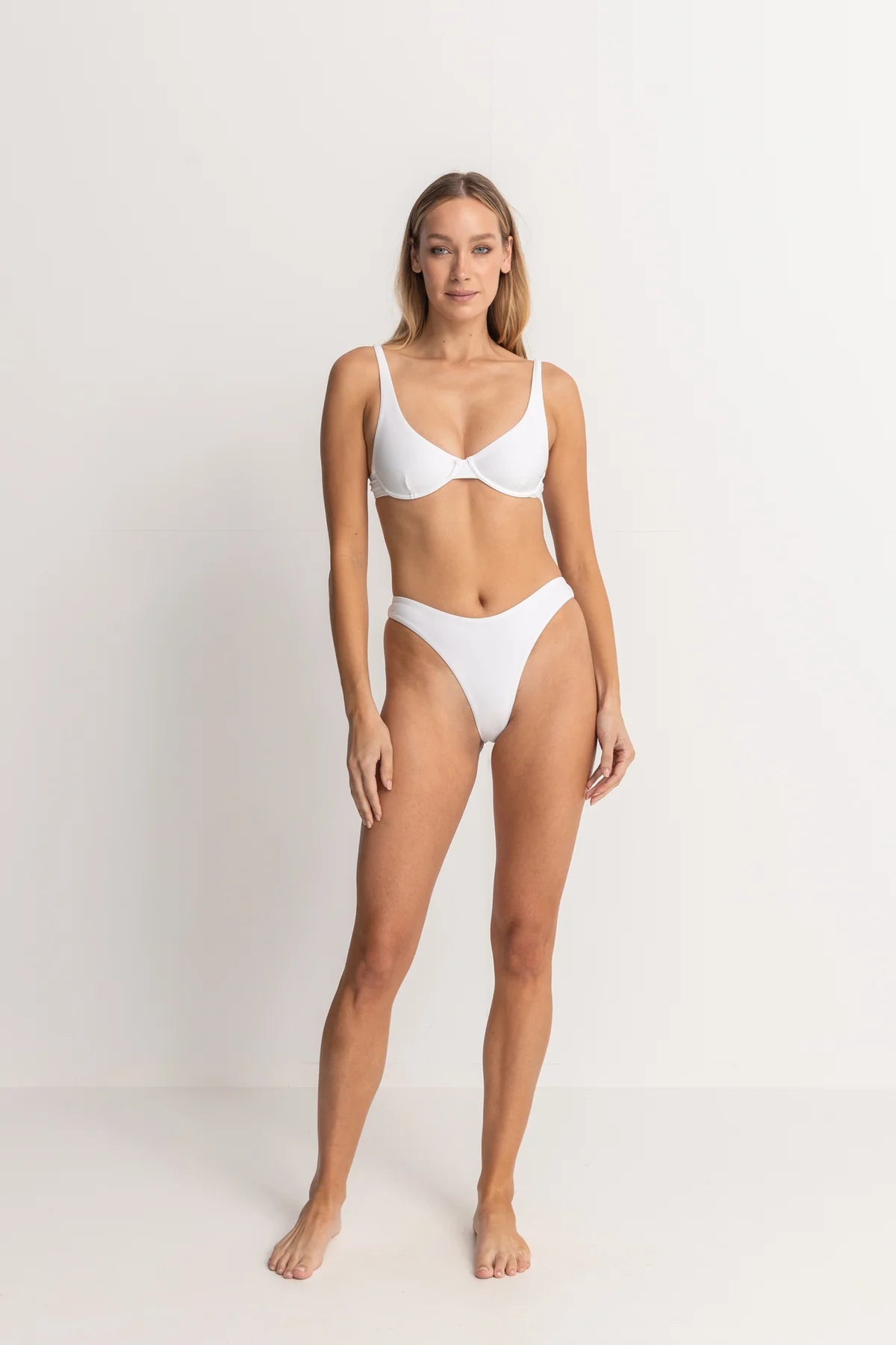 CLASSIC HI CUT PANT