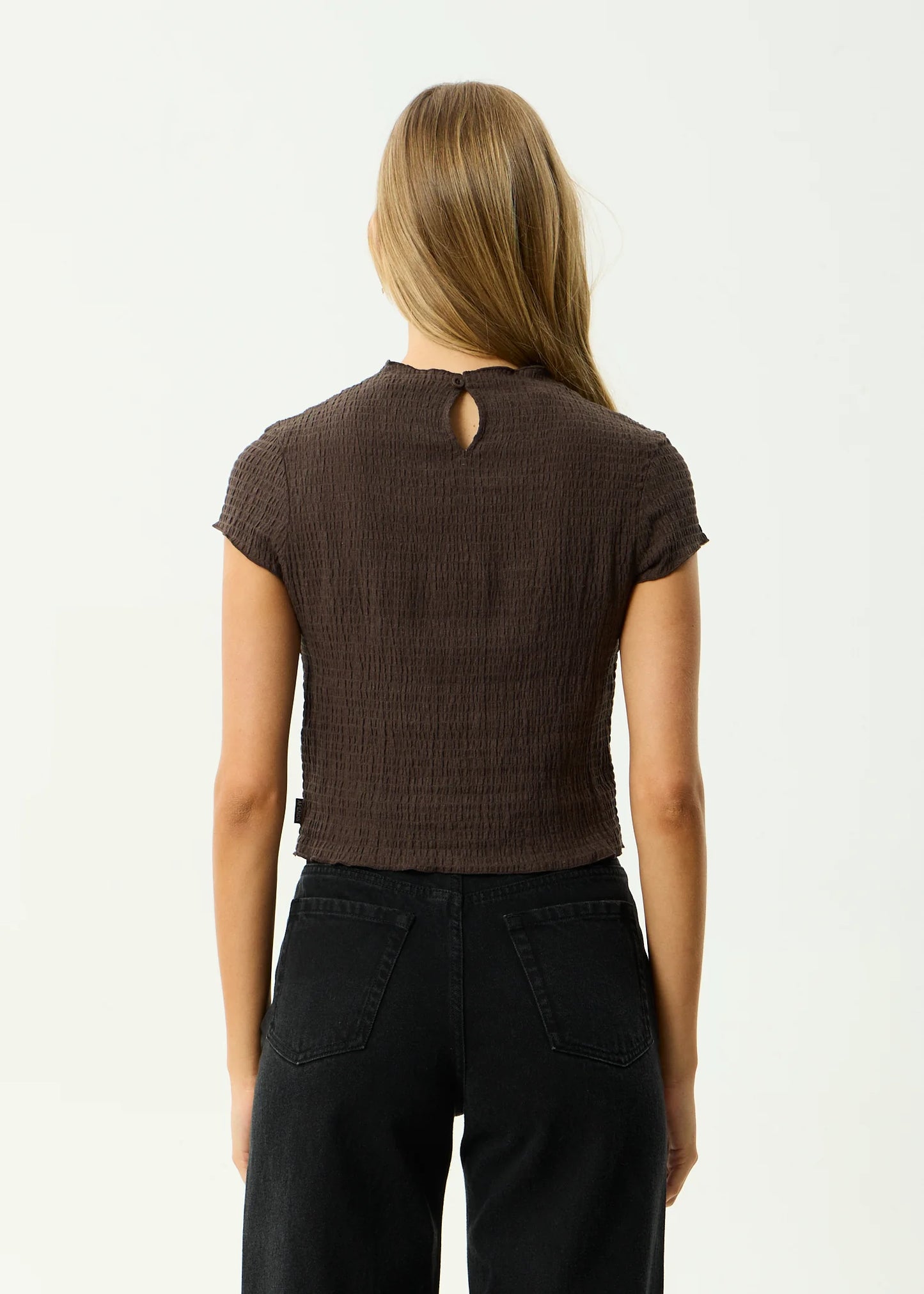 FOCUS - SEERSUCKER MOCK NECK TOP