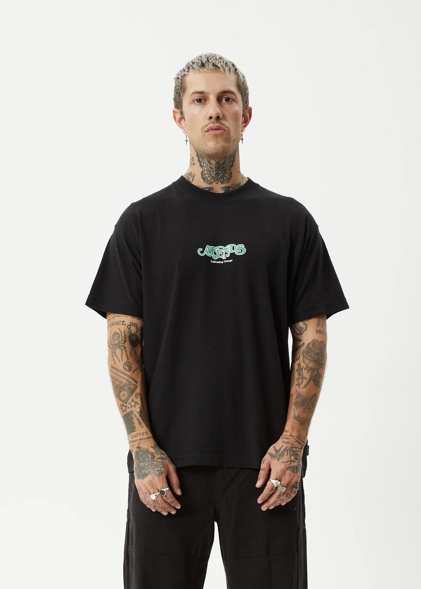 Break Through - Boxy T-Shirt - Black
