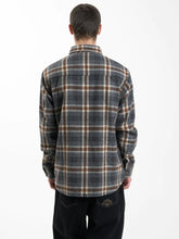 Load image into Gallery viewer, KING FLANNEL SHIRT
