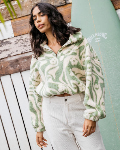 GOLDEN GROOVE HALF ZIP CREW