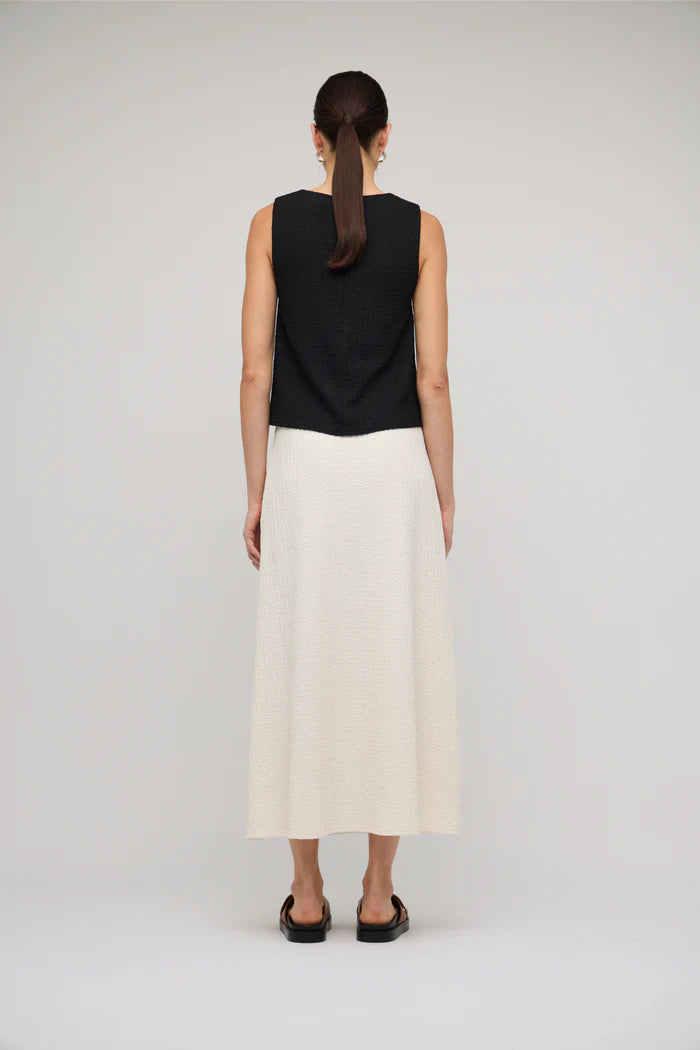 LYRIC SLEEVELESS TOP