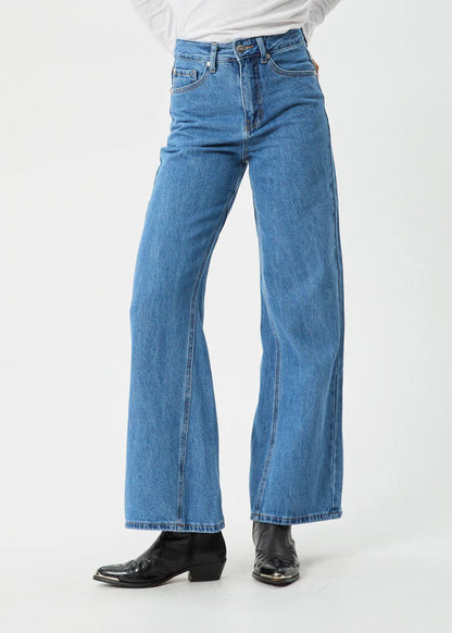 Gigi - Hemp Denim Flared Leg Jean - Worn Blue