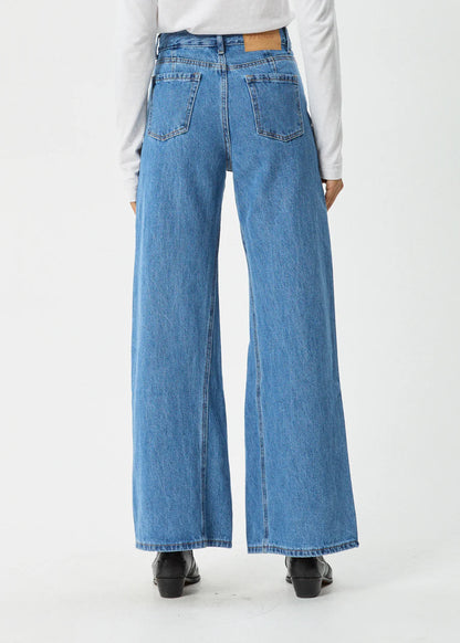 Gigi - Hemp Denim Flared Leg Jean - Worn Blue
