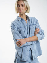 Load image into Gallery viewer, Adrian Denim Shirt - Endless Blue
