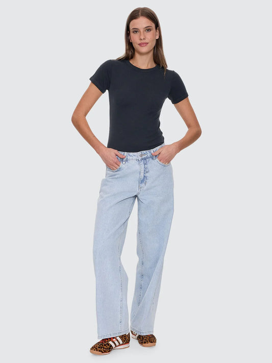 BILLIE LOW FORTUNE FAVOURS JEAN