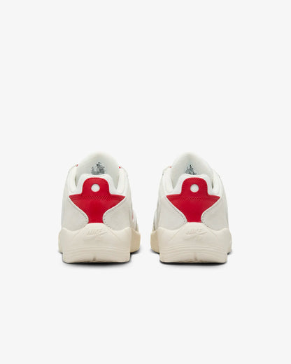 NIKE SB VERTEBRAE