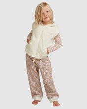 Load image into Gallery viewer, SNUGGLE UP HOODED ZIP THRU VEST
