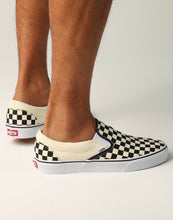 Load image into Gallery viewer, VANS CLASSIC SLIP-ON CHECKER
