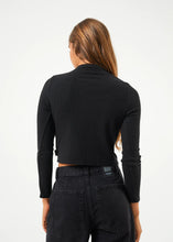 Load image into Gallery viewer, ELIZA HEMP RIBBED LS SHIRT
