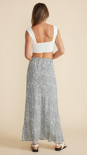 Load image into Gallery viewer, SOFIA KNIT CROP

