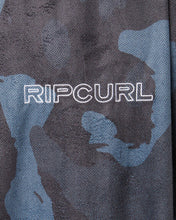 Load image into Gallery viewer, MIX UP PRINT HOODED TOWEL
