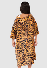 Load image into Gallery viewer, TEEN HOODED TOWEL
